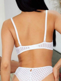 DARCY Blanc Soutien-gorge à Armatures BCDE -Valège Soldes Boutique darcy blanc soutien gorge a armatures bcde 2