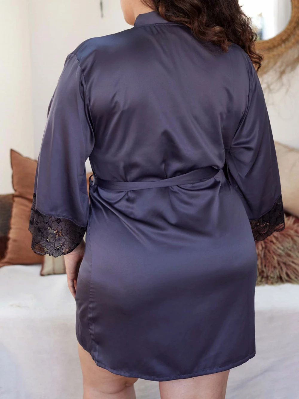 Franky Noir/ Taupe Kimono 4 Franky Noir/ Taupe Kimono – Image 2