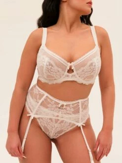 REAL LOVE Soutien-gorge à Armatures DEFG