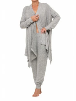 SWEATCHOU Poncho 5 SWEATCHOU Poncho -Valège Soldes Boutique sweatchou poncho 1