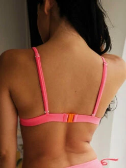 SWIMMARBELLA Rose Neon Maillot De Bain Haut 7 SWIMMARBELLA Rose Neon Maillot De Bain Haut -Valège Soldes Boutique swimmarbella mb haut smlxl 2